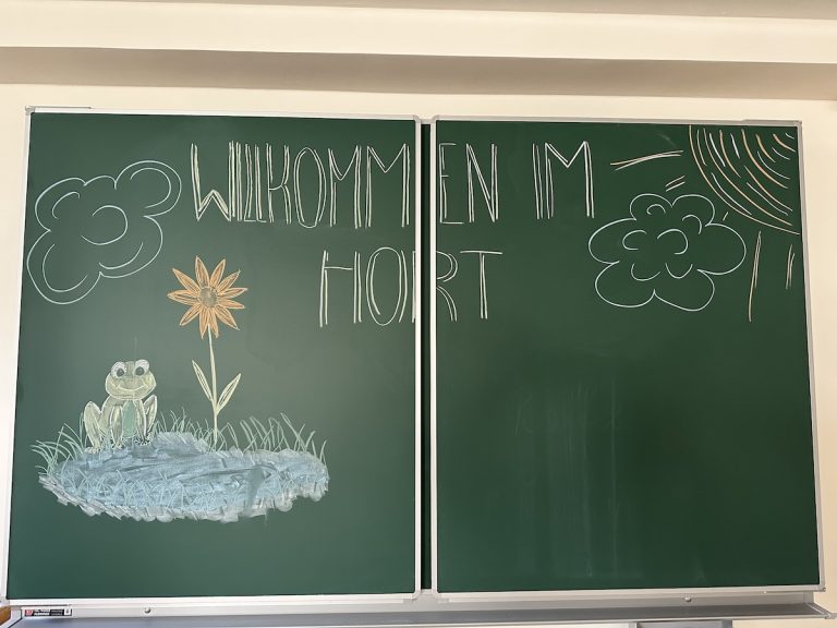 Gemeindeeinrichtung Hort Schattwald - Willkommen im Hort